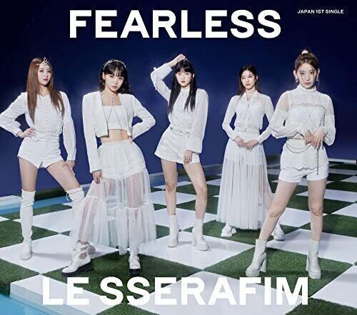 Le Sserafim: Fearless - Version A - incl. Photobook - COMPACT DISCS