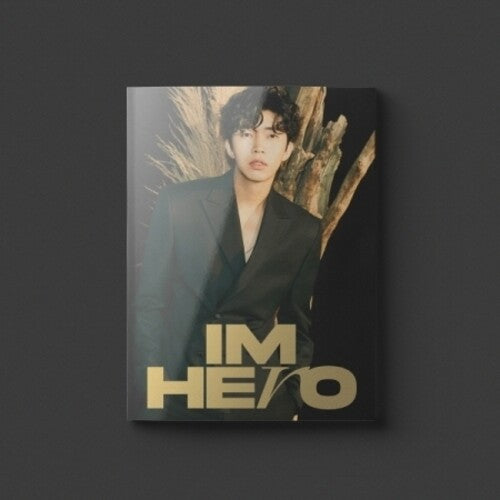 Lim Young Woong: Im Hero - Photo Book Version - incl. Photobook, Message Card, Poster, Postcard, Photocard + Sticker - COMPACT DISCS