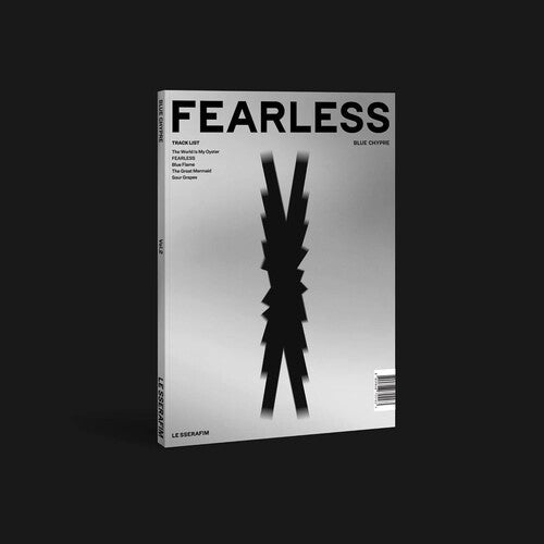 Le Sserafim: 1st Mini Album 'FEARLESS' [BLUE CHYPRE Ver.] - COMPACT DISCS