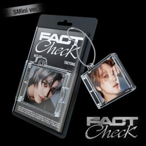 NCT 127: Fact Checkin - Smini - Random Cover - incl. Keyring Ballchain + Photocard - COMPACT DISCS